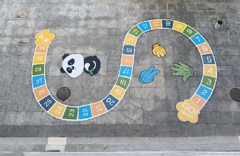 若尔盖地面游戏彩绘